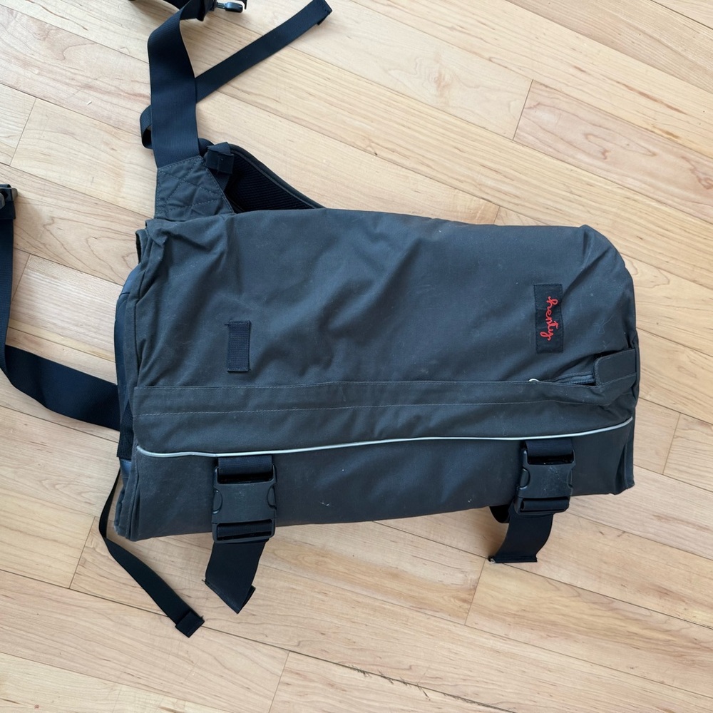 Henty “Wingman” Garment Backpack